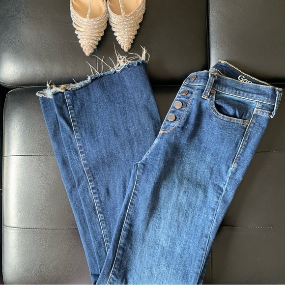 GAP AUTHENTIC FLARE LEG JEANS - Picture 4 of 10